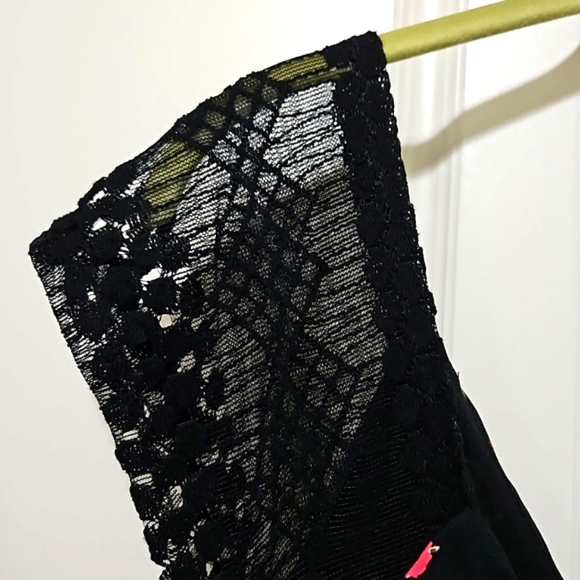 Lovesick Black Floral Crochet sleeve dress - plus size 2 - Picture 3 of 6